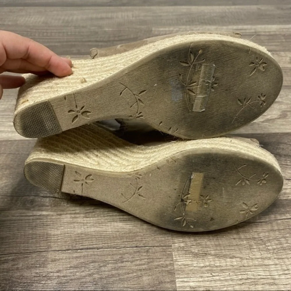 REPORT Espadrille Peep Toe Wedges size 9.5